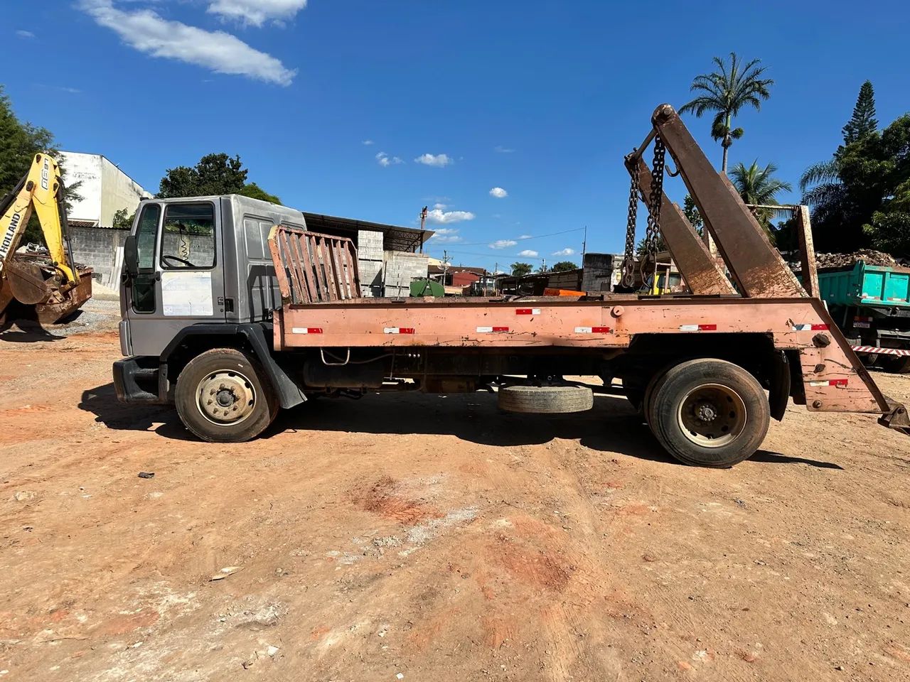 Caminhão Ford Cargo 1317e ano 2009 poliguindaste duplo  - Foto 3