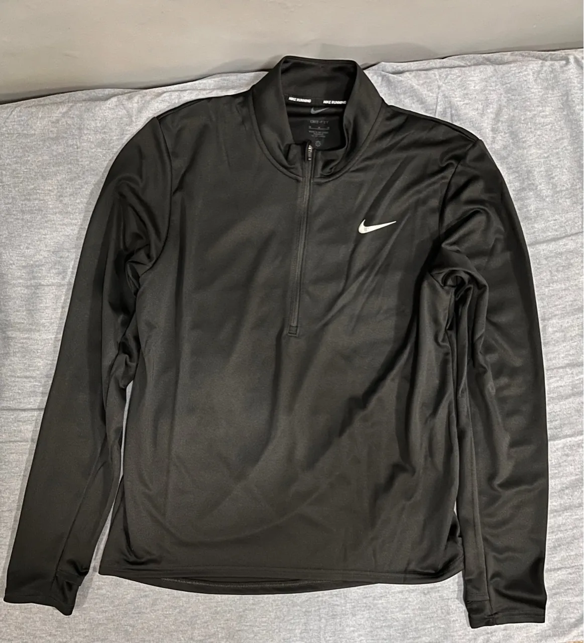 Camisa Dri-Fit Nike Manga longa
