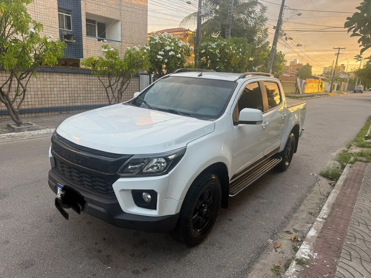 Vendo pikap S10 2014 atualizada.