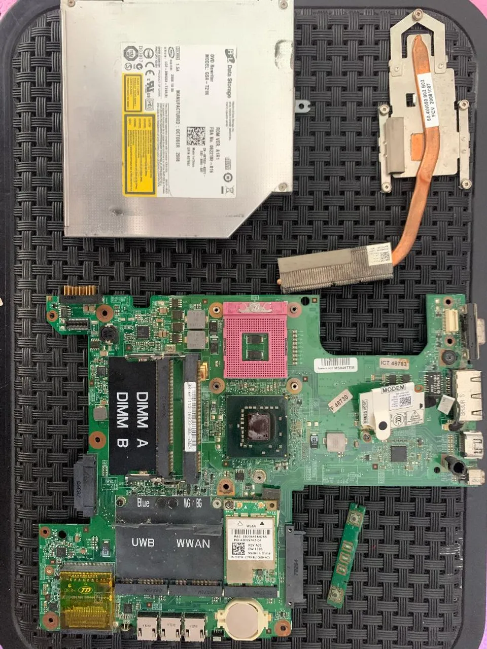 Kit de peças para notebook - Aproveitáveis | Placa-mãe com defeito<br>
