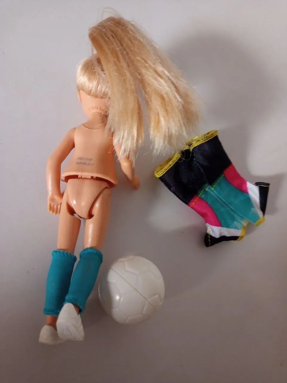 Boneca Barbie Chelsea  futebol Mattel  - Foto 6