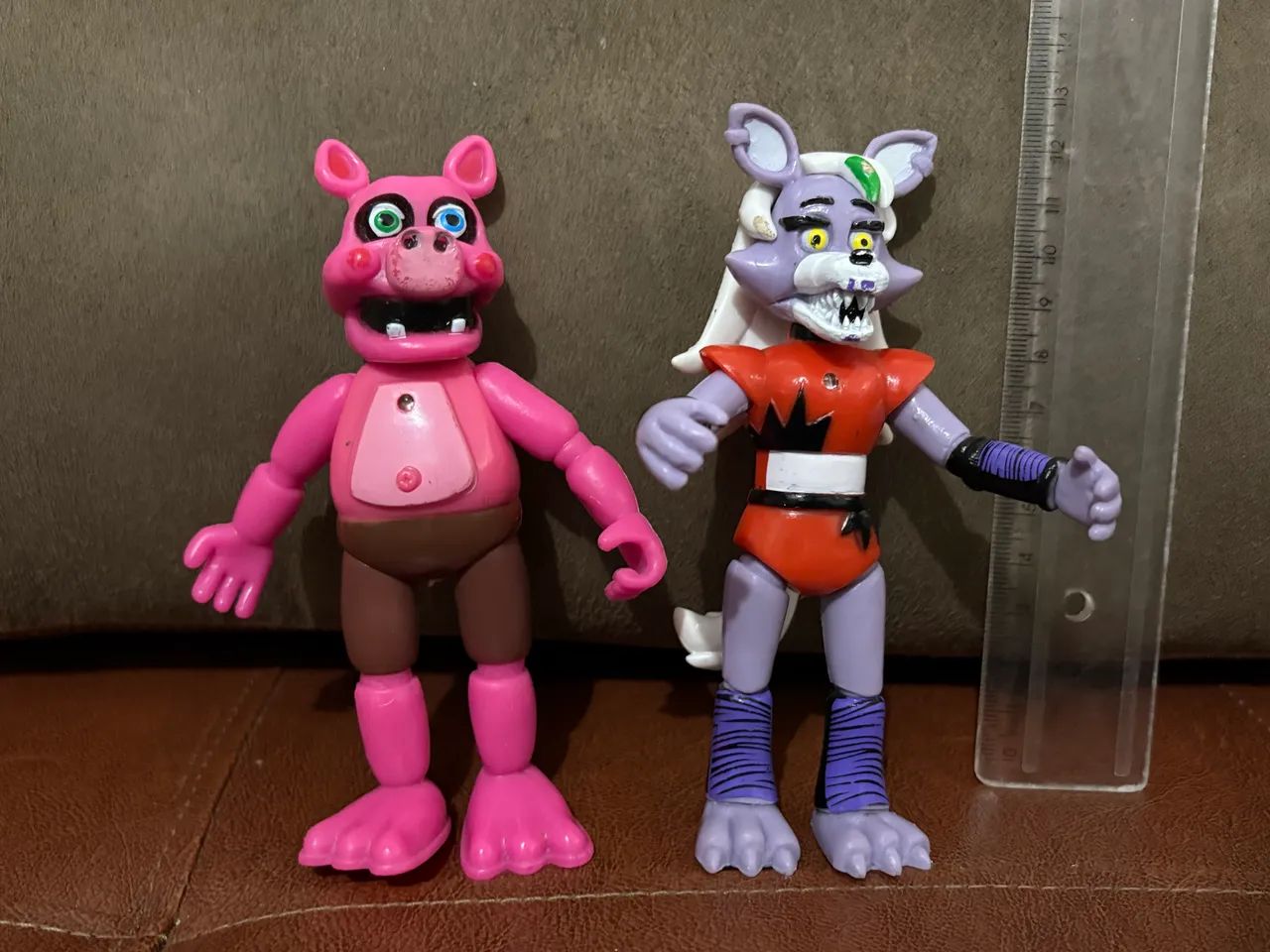 Lote de bonecos FNAF.
