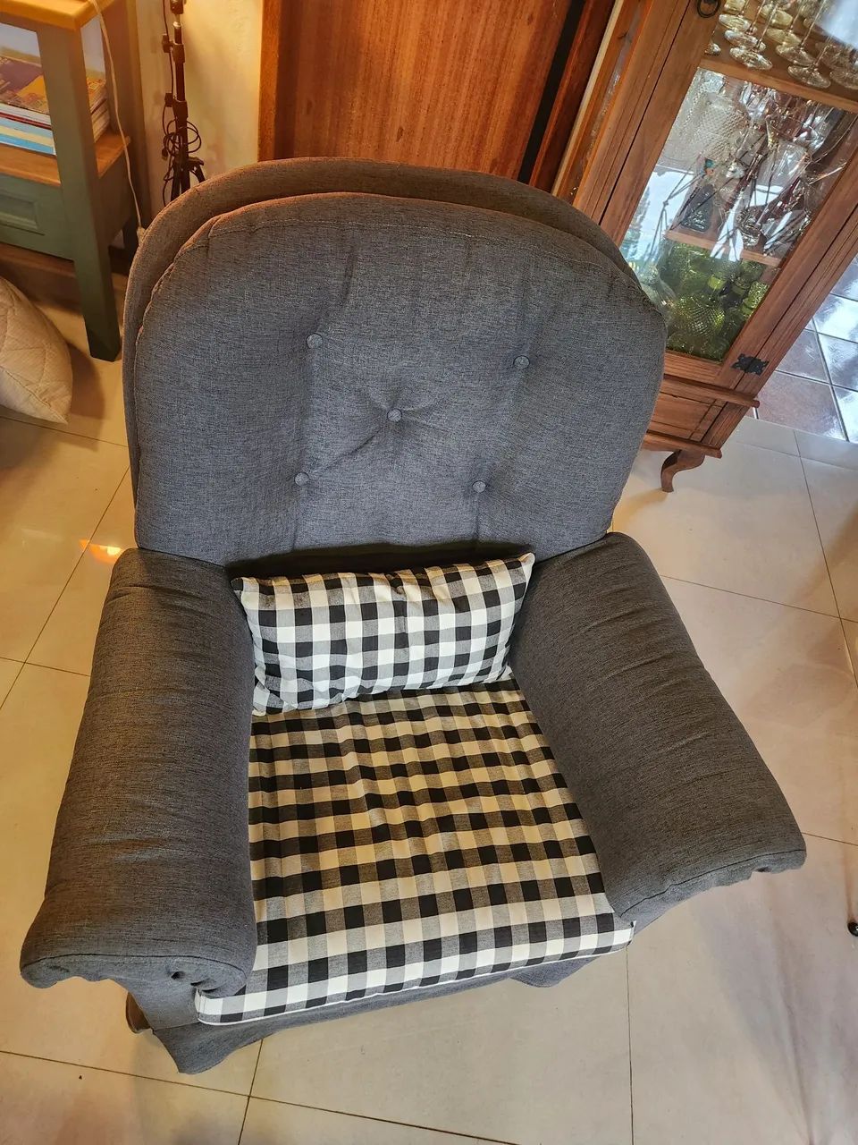 Poltrona confortável e elegante - Foto 3