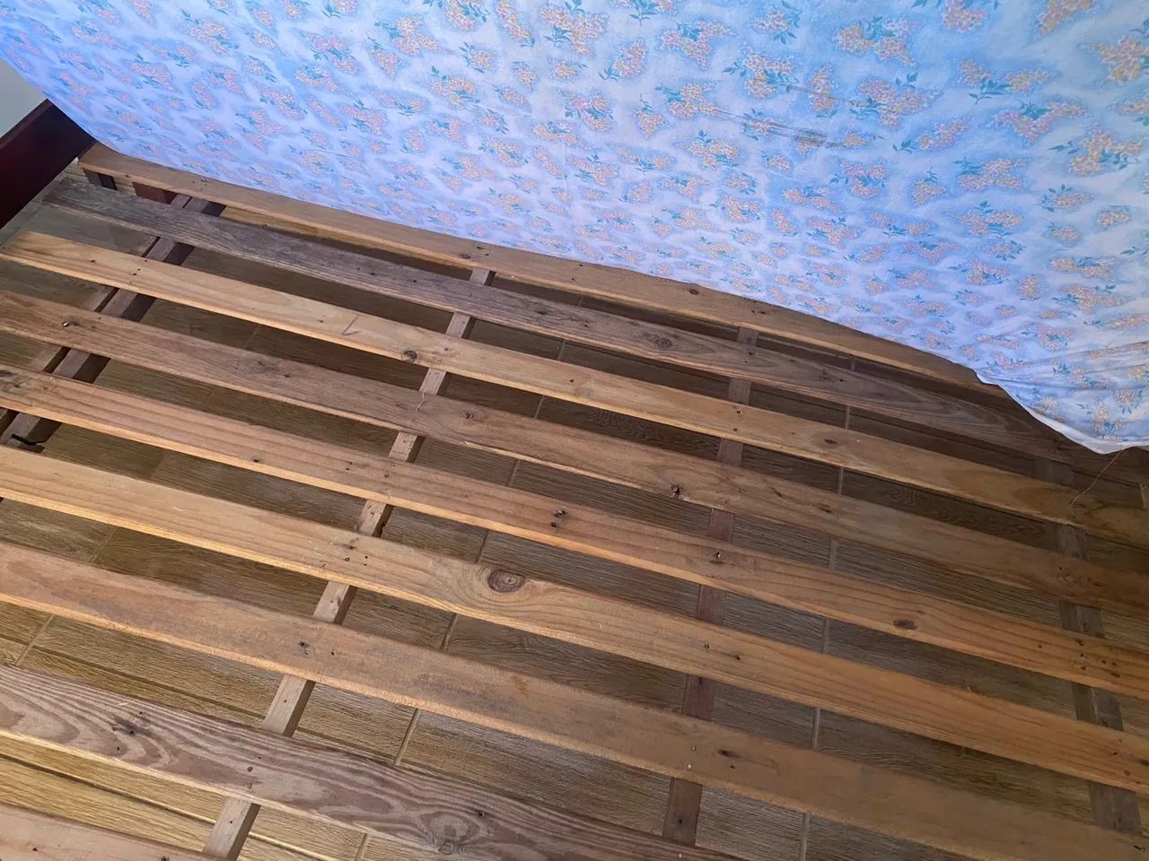 Cama de madeira maciça  - Foto 2