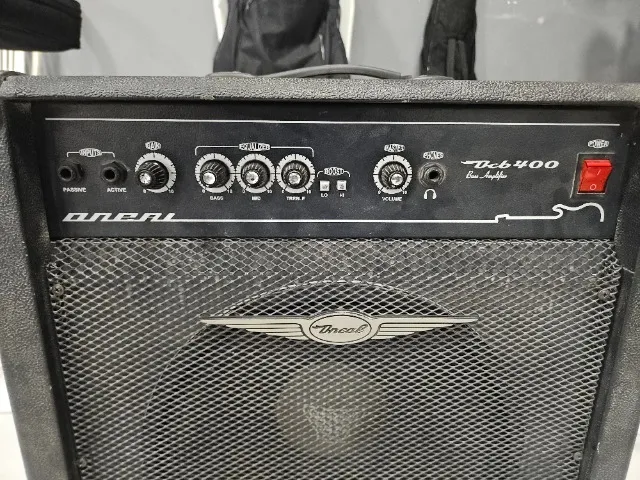 Cubo Amplificador de baixo Oneal Ocb 400