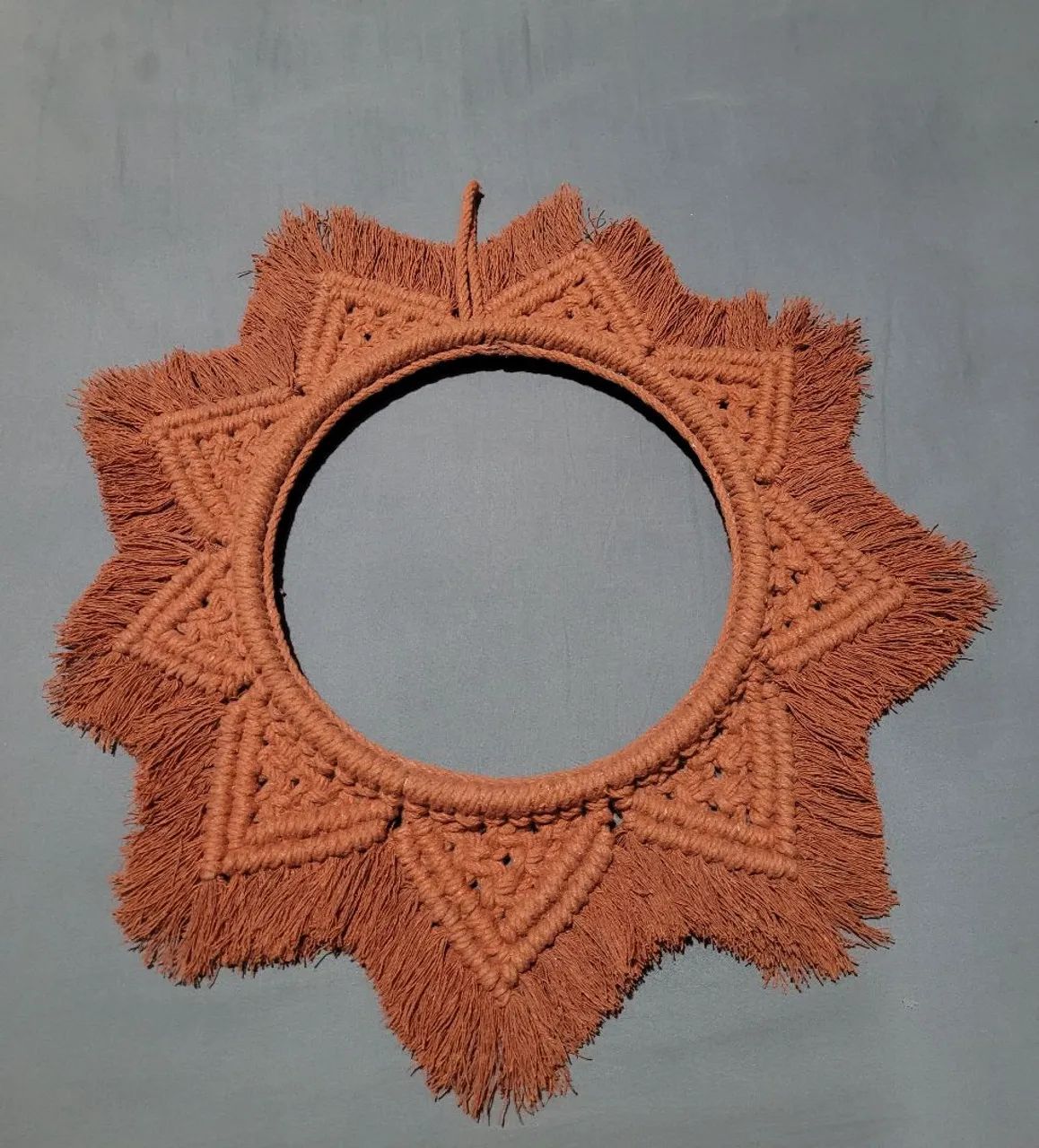 Moldura de Macramê para espelho 