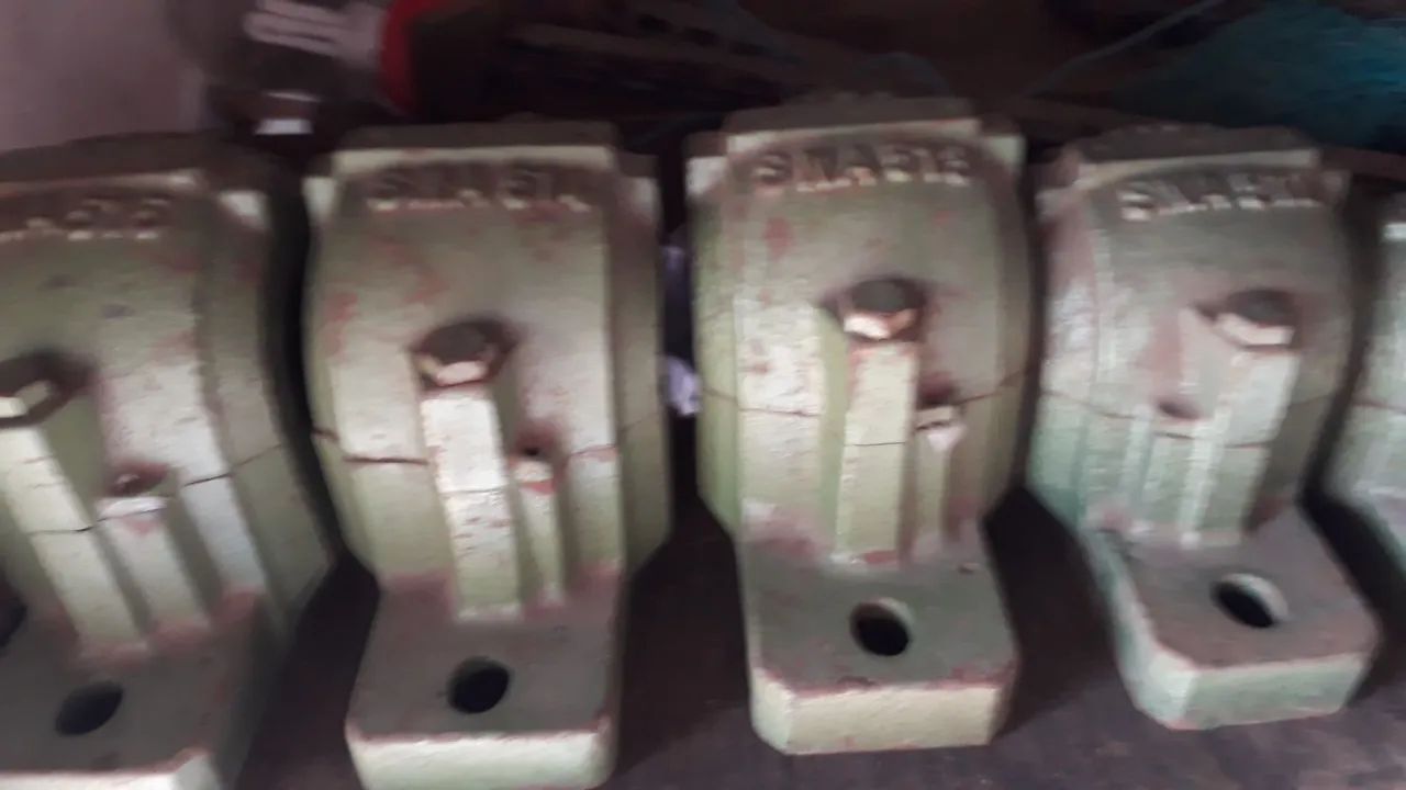 ENGRENAGENS-ROLAMENTOS-MANCAIS-MATERIAL ELÉTRICO (NÃO É SUCATA) É DE DESMANCHE DE MAQUINAS - Foto 2