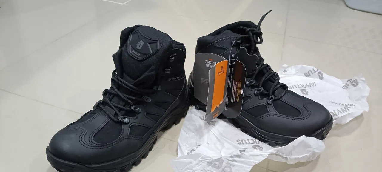 Bota Masculina Preta - Invictus Tractor Hiking