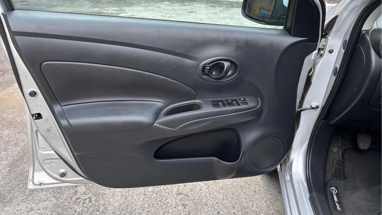 Nissan Versa SL 1.6 16V Flexstart 4P Mec. 2020 - Foto 4