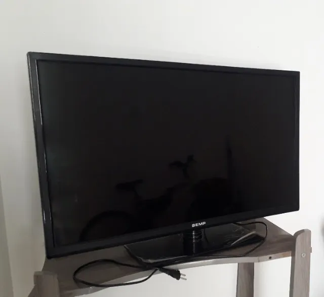 TV Semp Toshiba smart 32