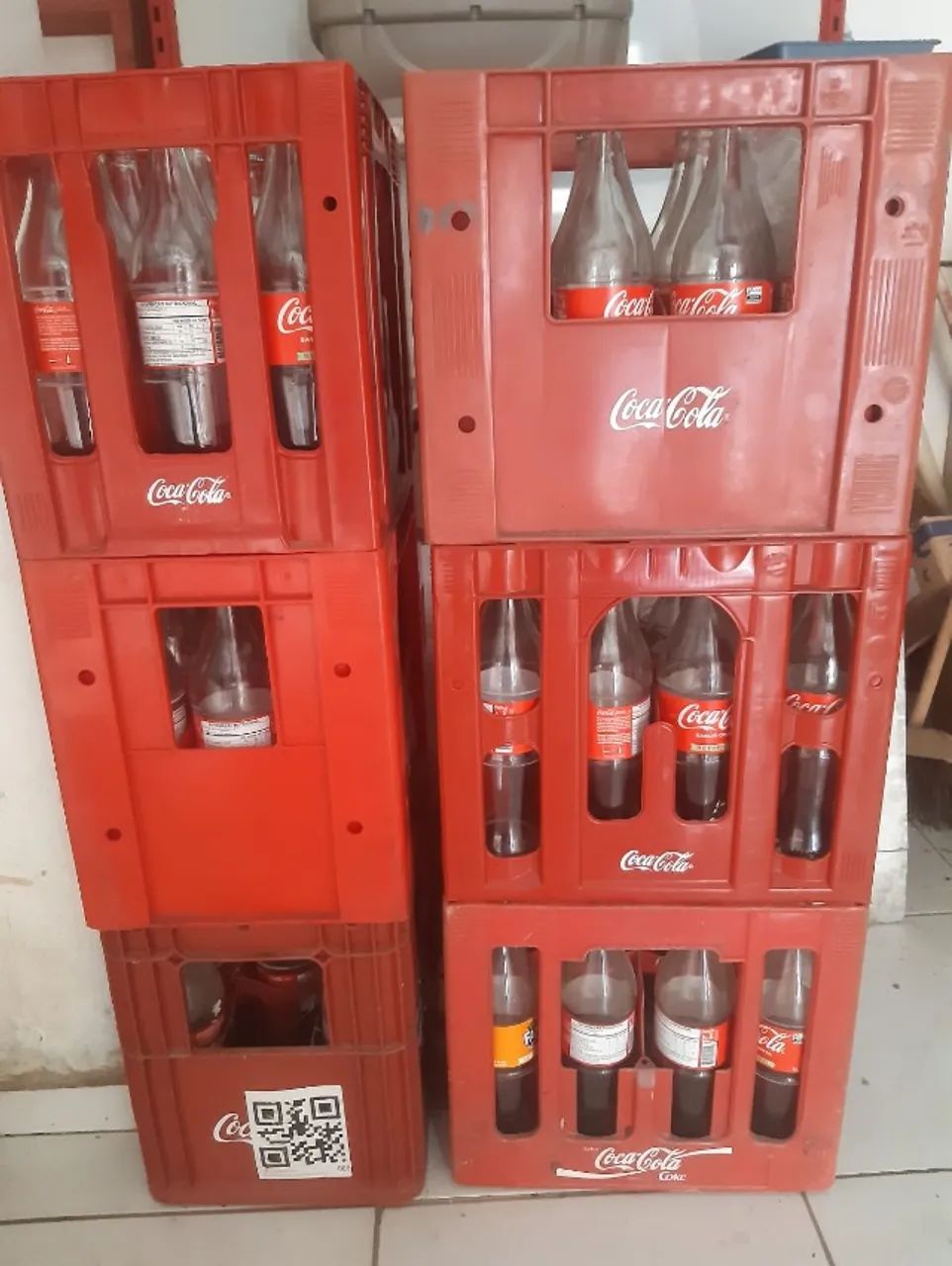 Grades de Refrigerantes (Coca Cola Retornável e de 1 Litro: Vidro) - Foto 3