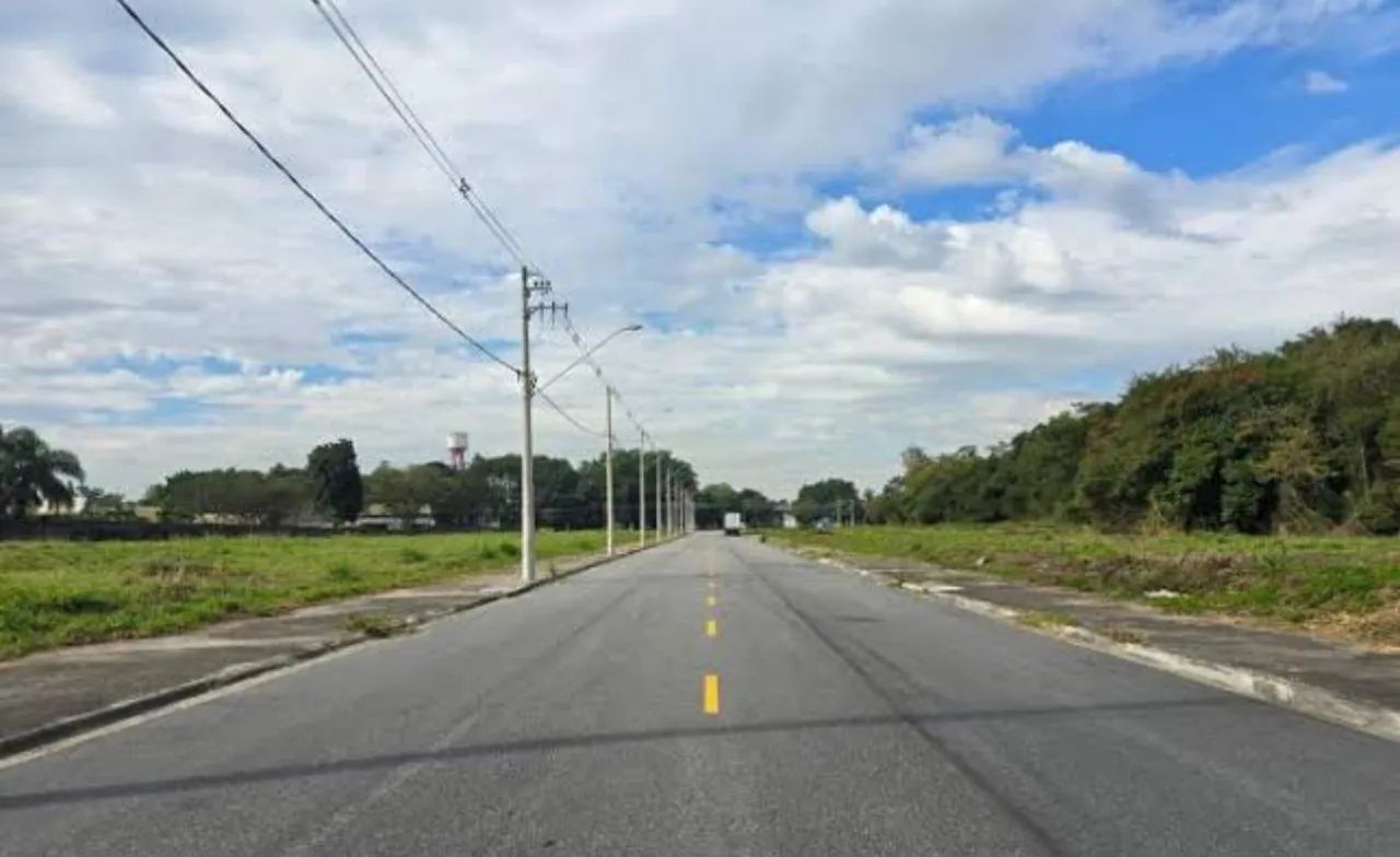 Áreas na Belém/Mosqueiro: 53ha (240x2180) e 85ha (850x1000) na PA-140. 