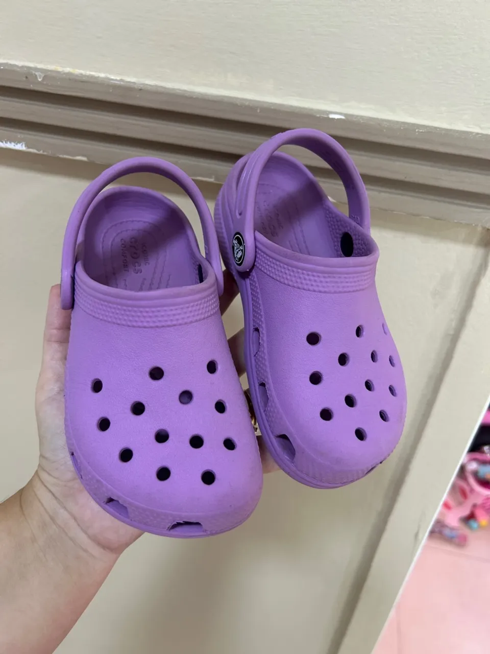 Vendo Crocs Infantil Lilás !!