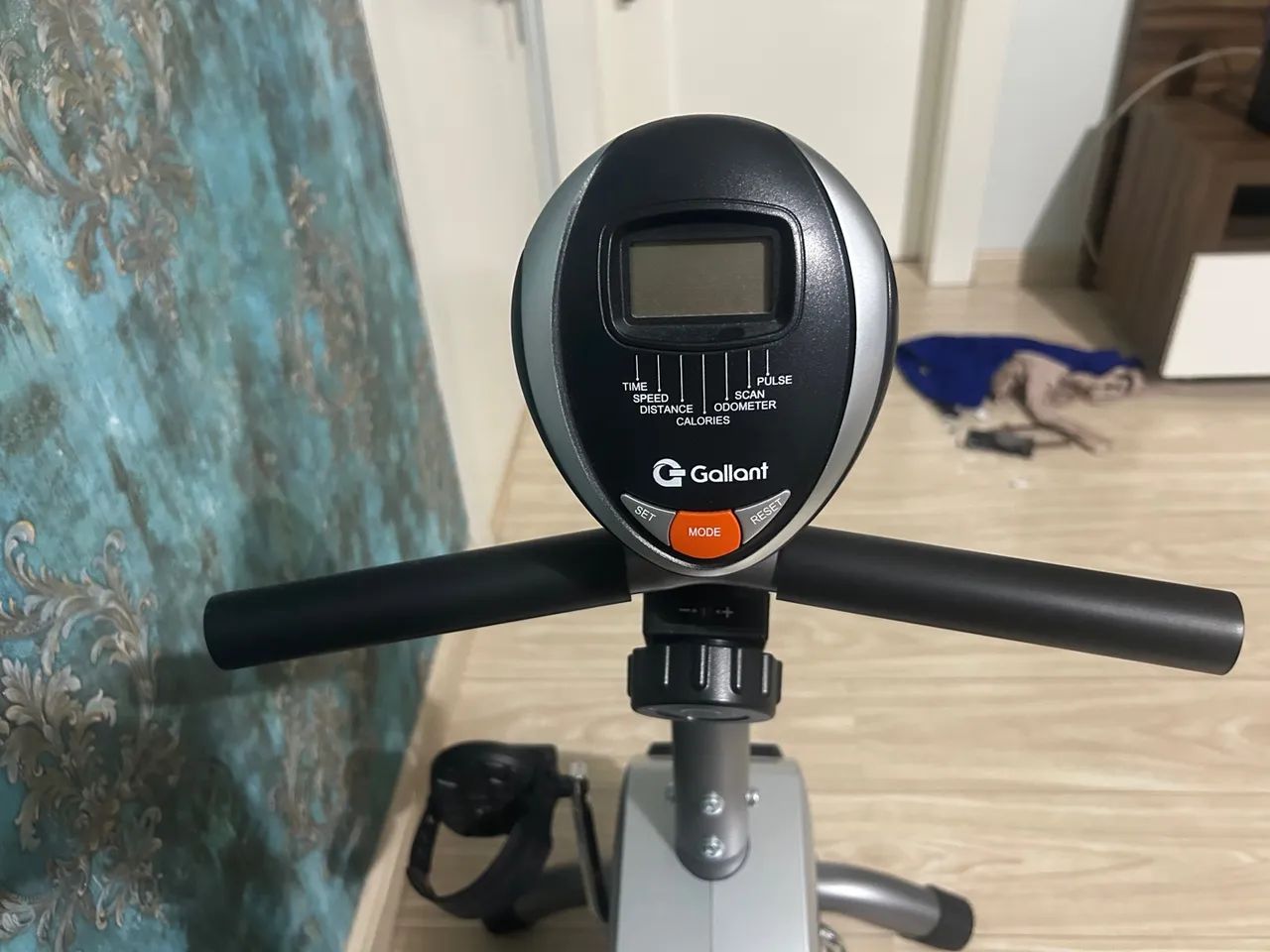 Bicicleta de academia com encosto reto  - Foto 5