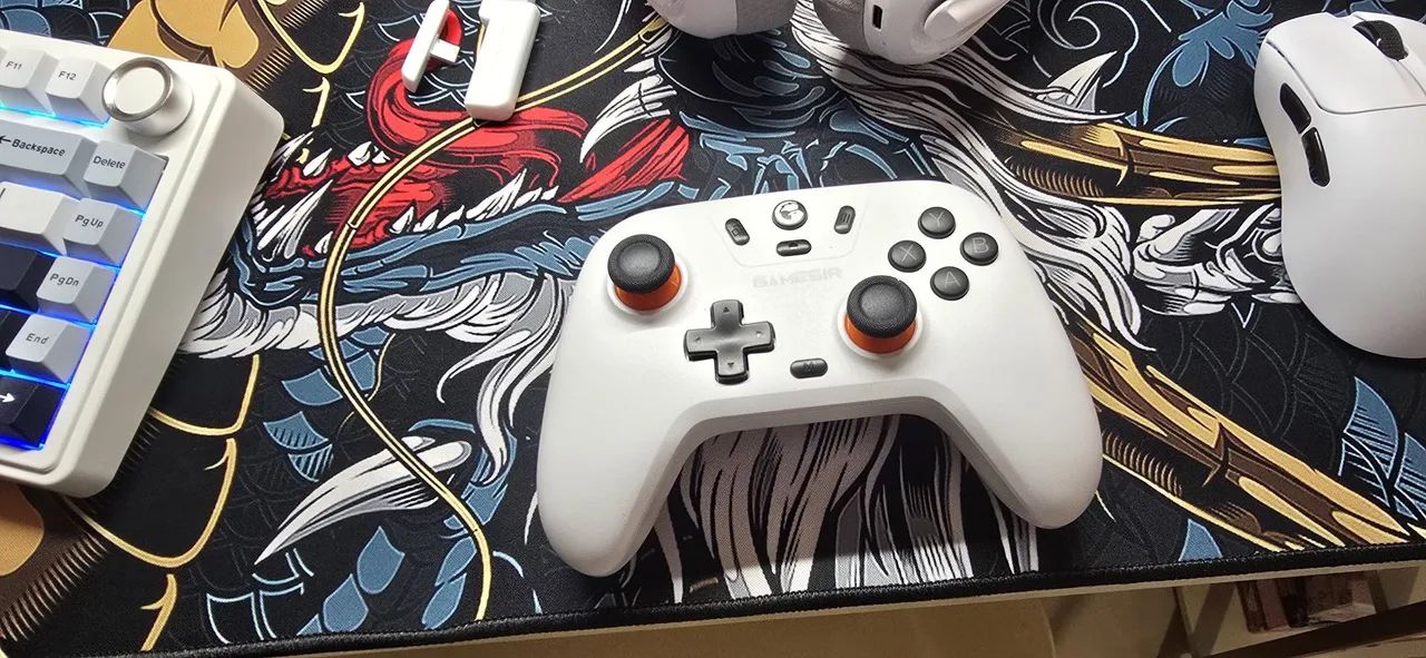 Controle Gamesir para Android e PC branco  - Novo