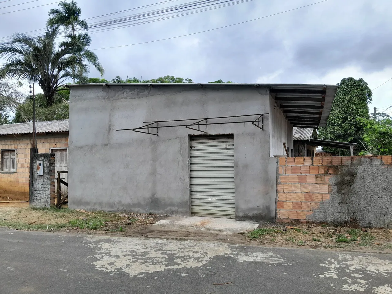 Vendo Casa com Ponto Comercial
