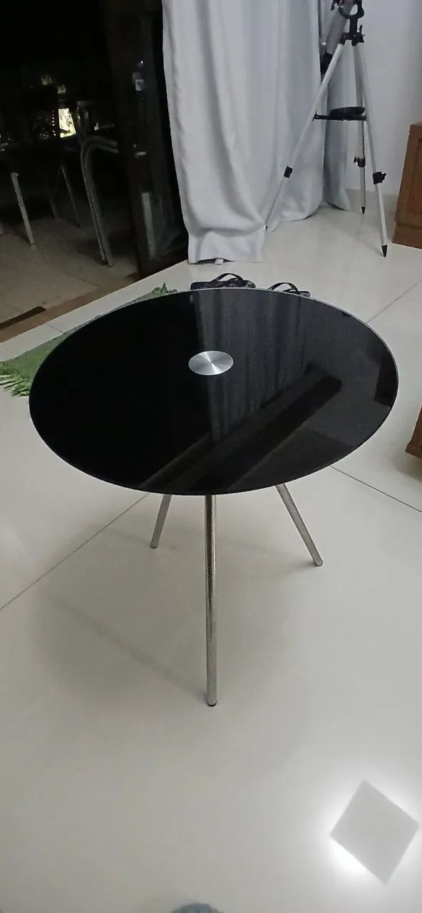 Mesinha com tampo de vidro da etna - Foto 2