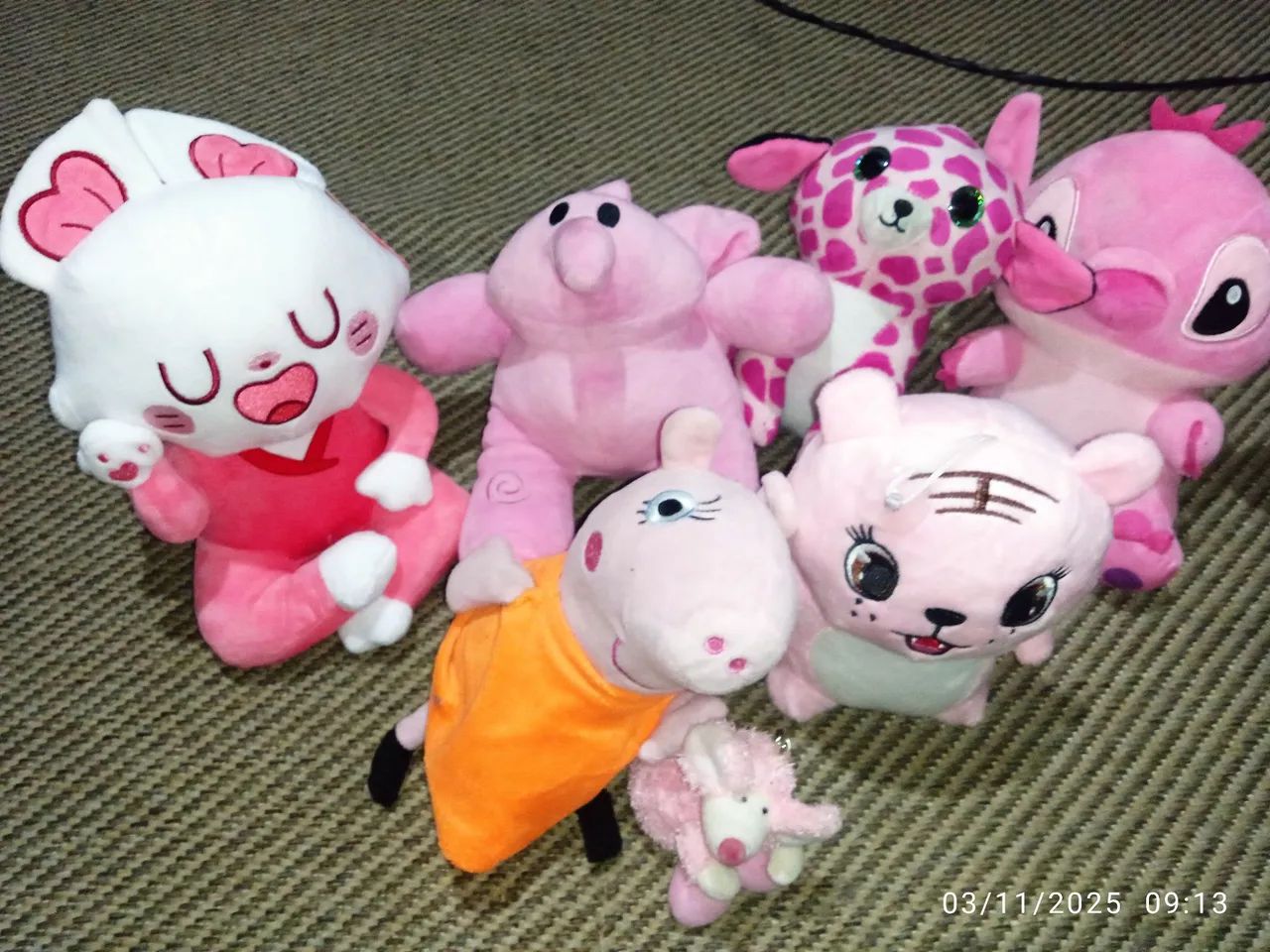 Pelúcias rosa, kit com 07 peças.