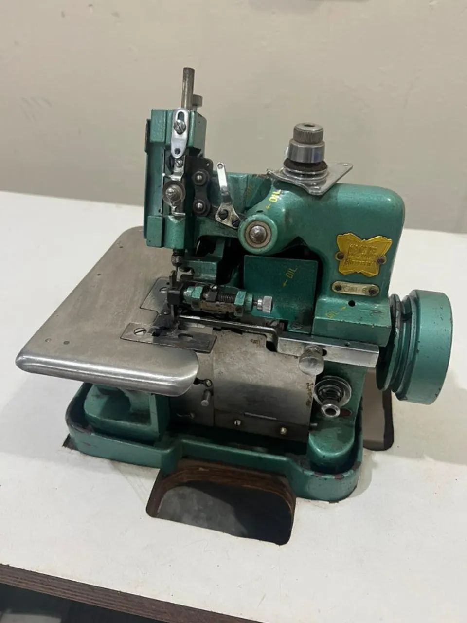 Maquina de Costura overlok Butterfly - Foto 2