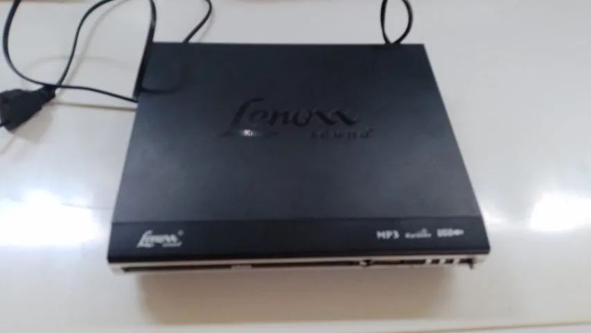 Dvd Player Lenox Dv-441b (COM DEFEITO- RETIRADA DE PEÇAS)