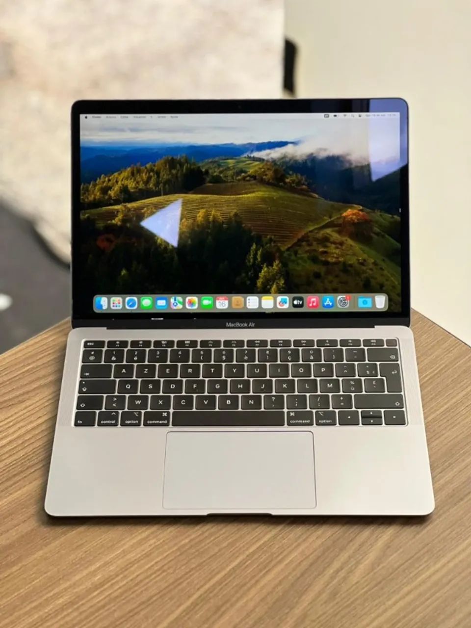 macbook air 2018 i5