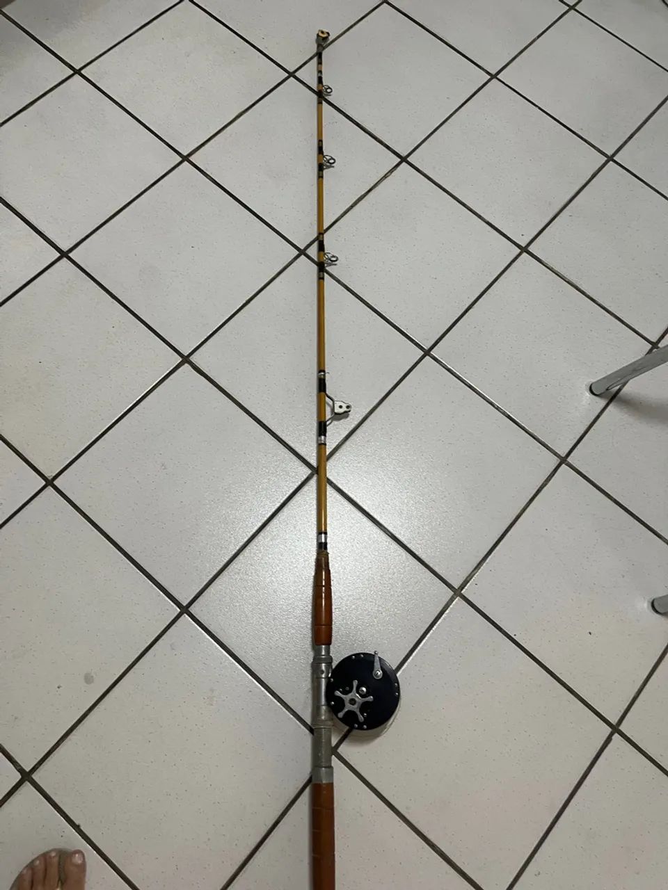 Varas de Pescar com molinete