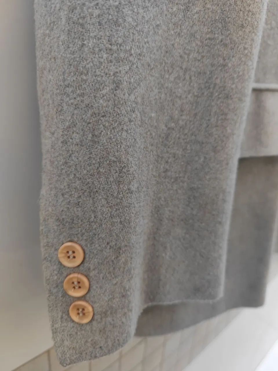 Blazer de lã cinza elegante - Foto 2
