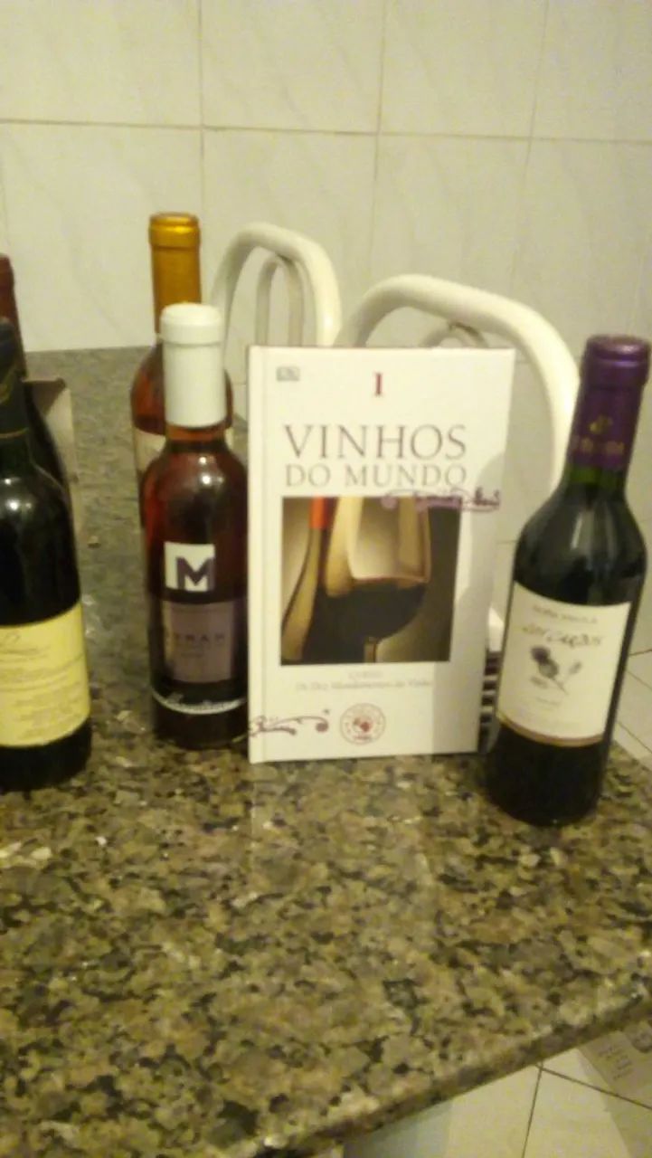 Coleção vinhos abril  - Foto 2