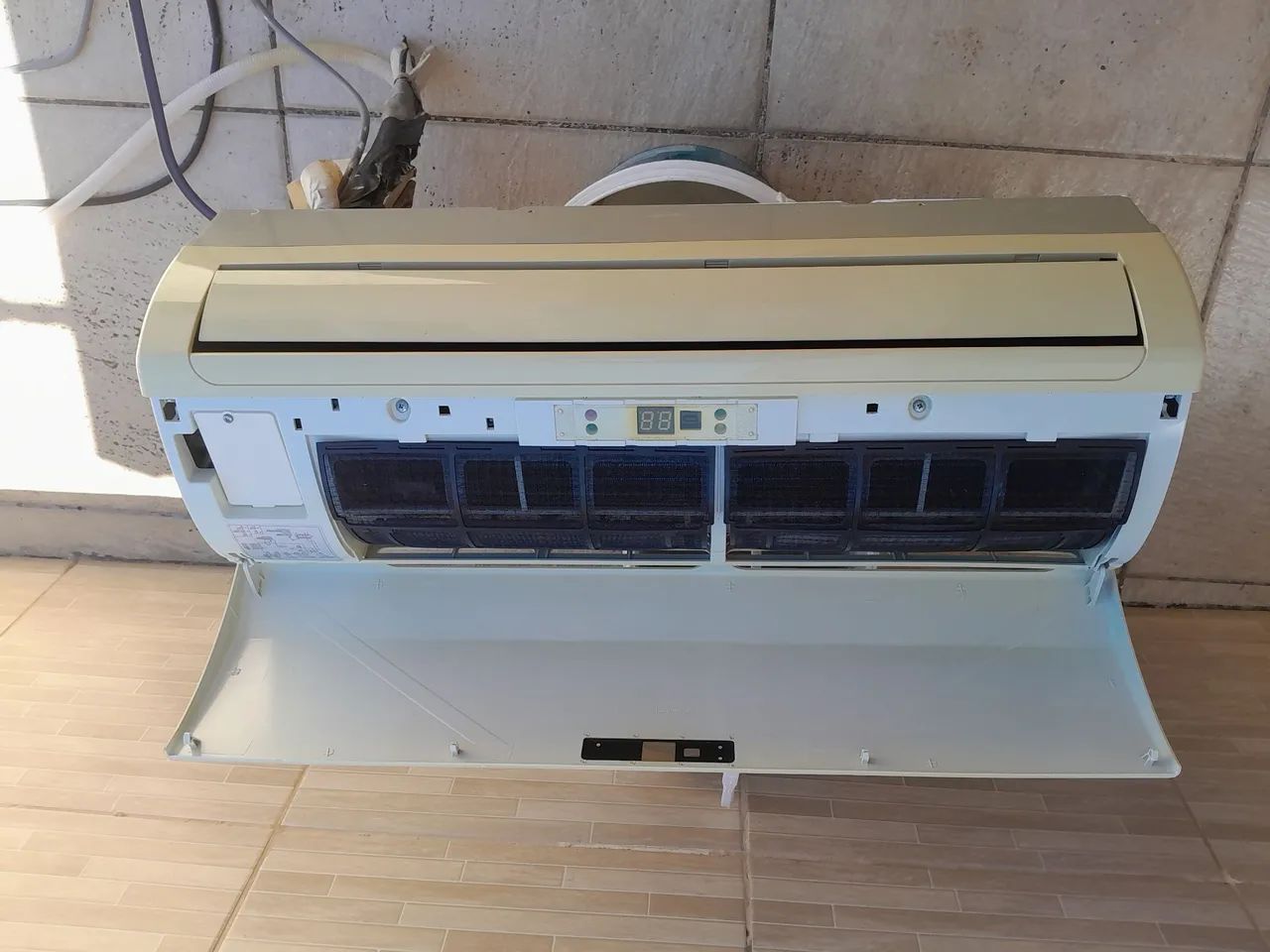 Só a evaporadora Split Electrolux Usado - Foto 2