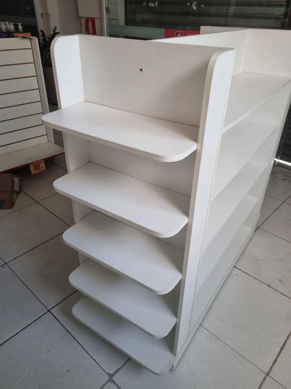 Gôndola para farmácia/perfumaria - Móveis Para Organização - Cidade ...