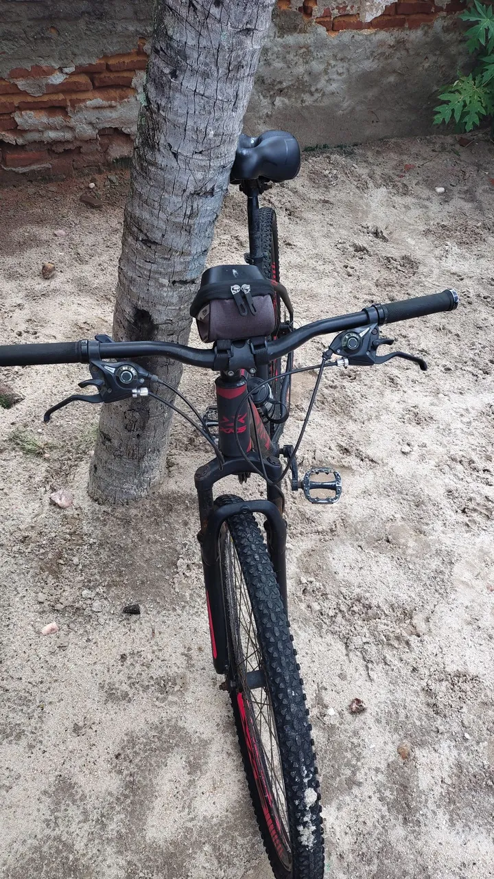 Bicicleta kairos KSW, aro 29 usada, mas em excelentes condições.