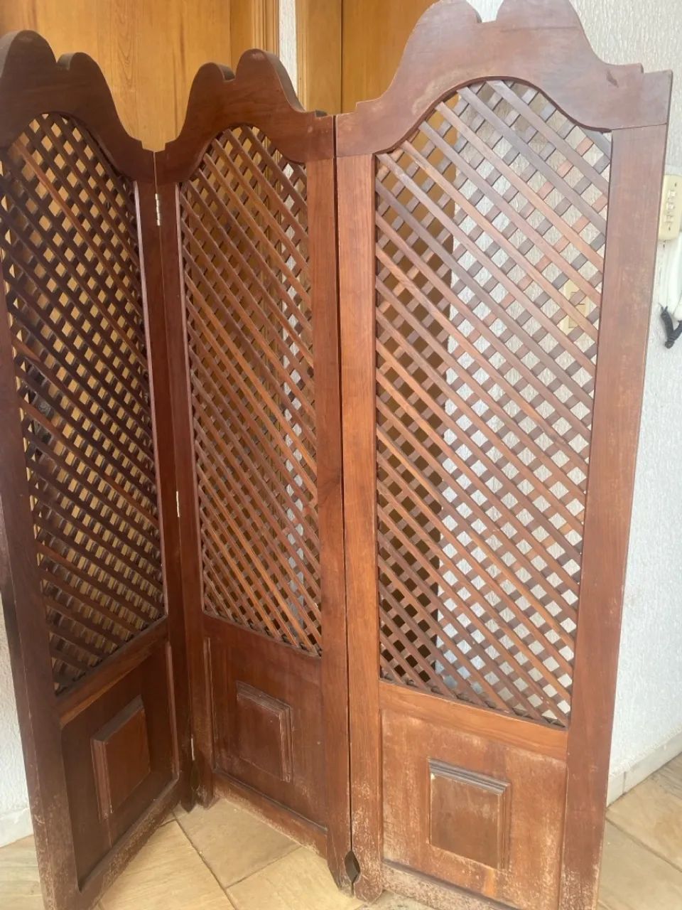 Divisor de ambientes em madeira - Foto 2