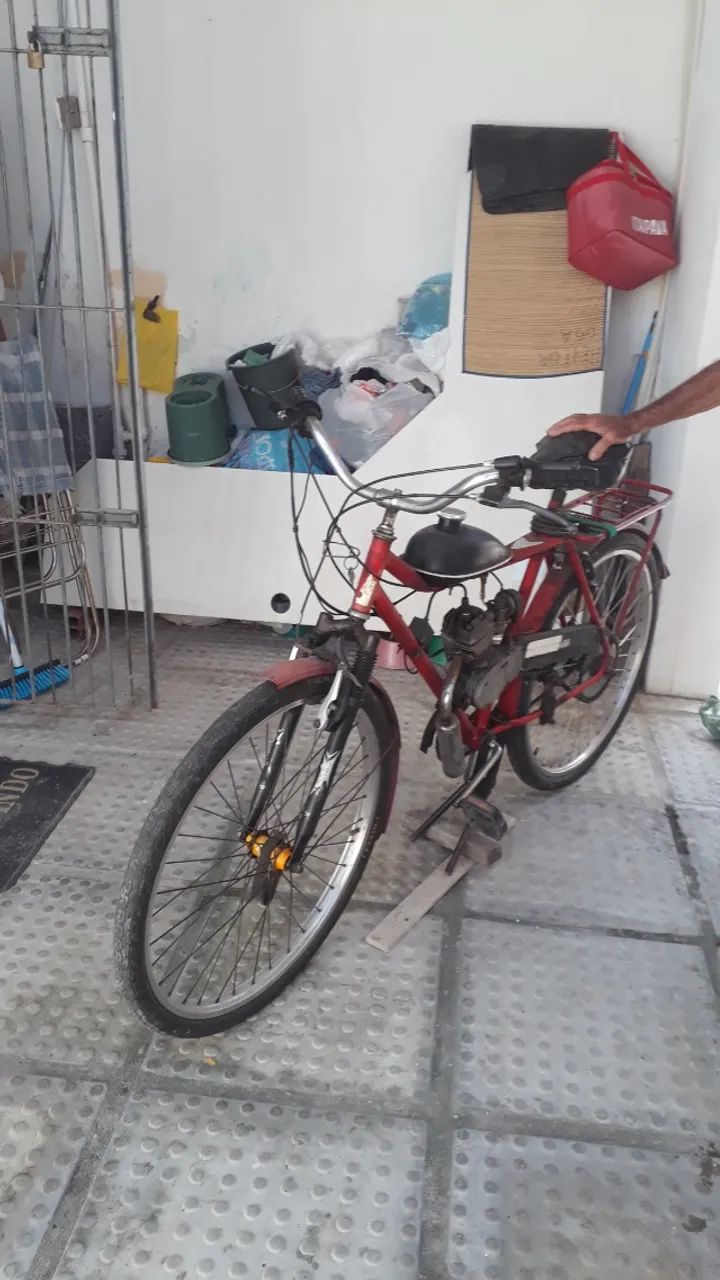 Bicicleta  a motor reliquia unico dono a 20 anos bon estado