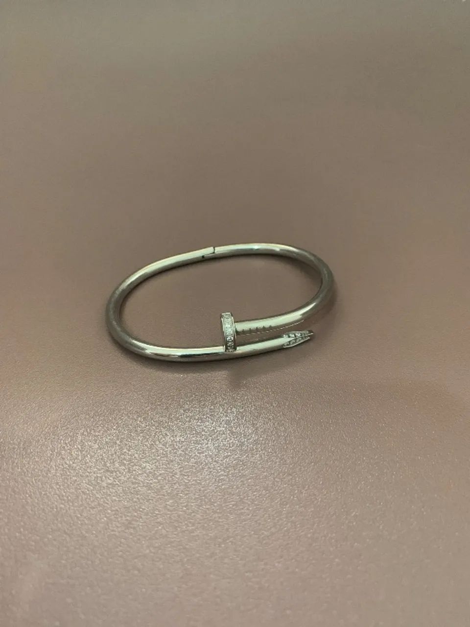 Pulseira em formato de prego  - Foto 2