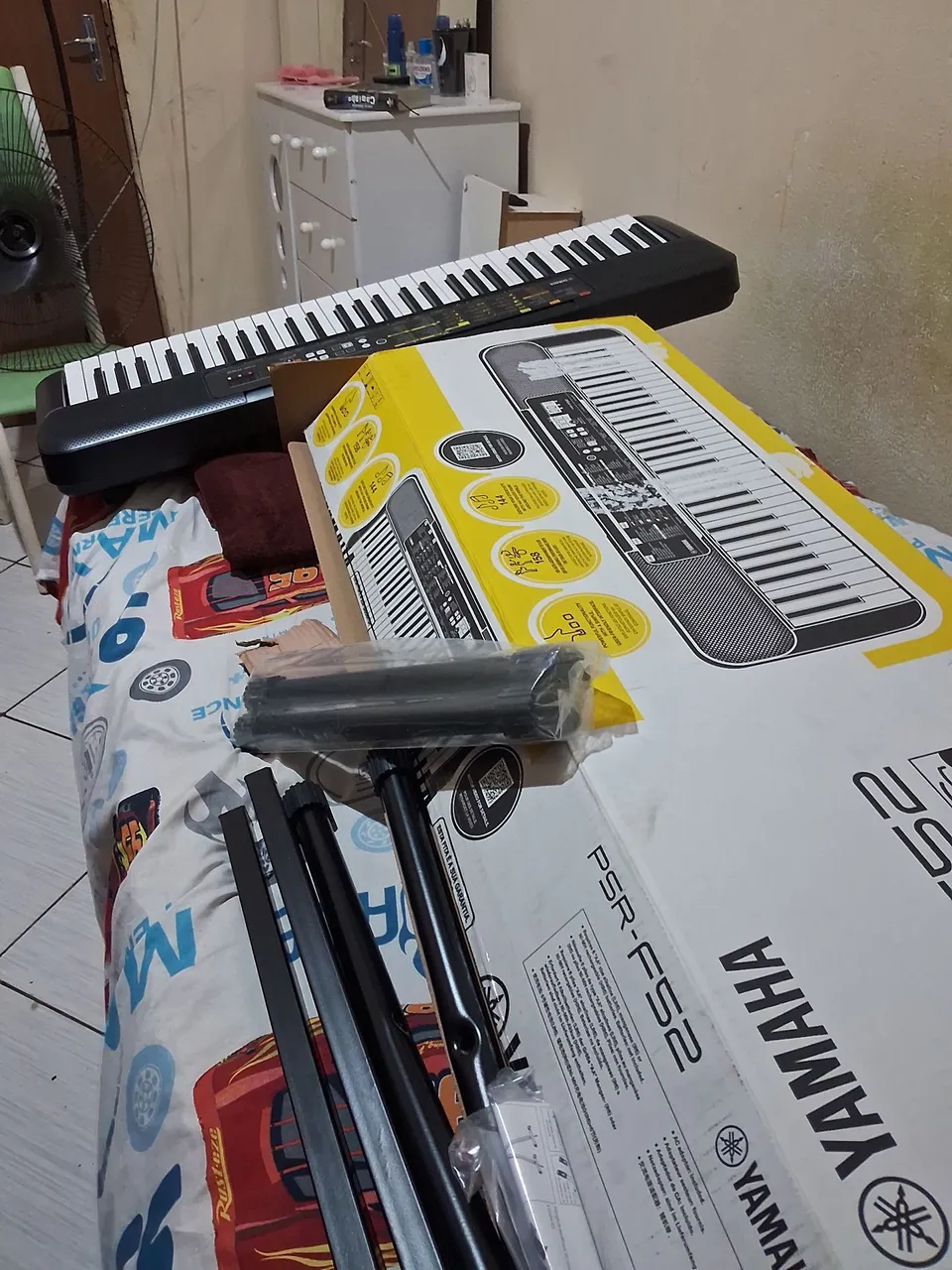Teclado Yamaha PSR-F52 61 teclas. Novinho!