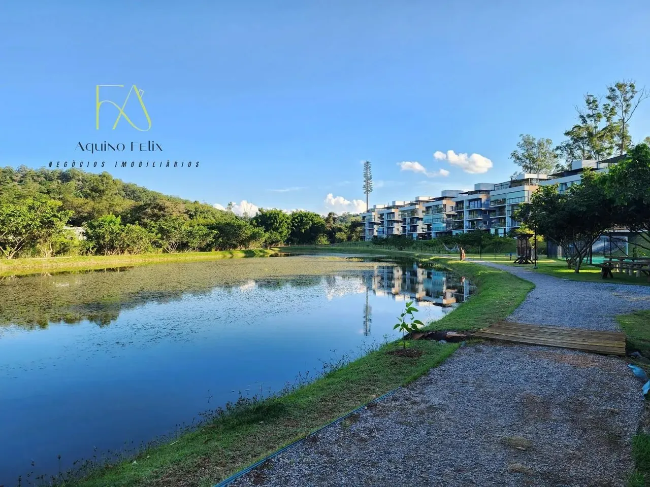 Apartamento para Locação em Atibaia, Nova Gardênia, 2 dormitórios, 2 suítes, 3 banheiros,
