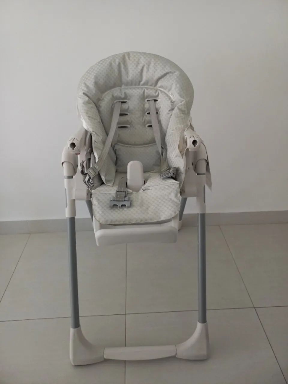 Vende-se cadeirinha alimentação infantil burigotto  - Foto 4
