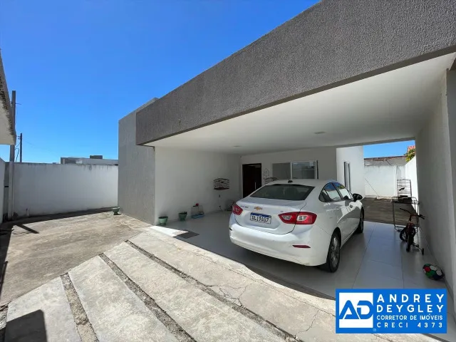 Casa em cond fechado - 3/4 um suite - Imóvel bem amplo