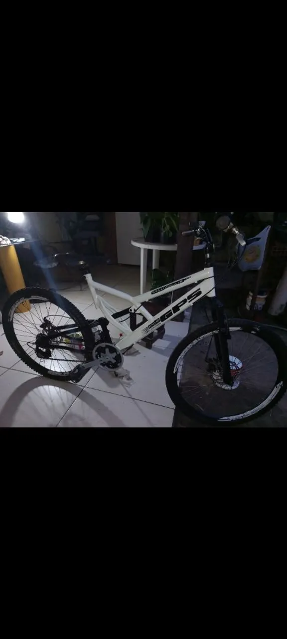Bicicleta GPS com Suspensão * 