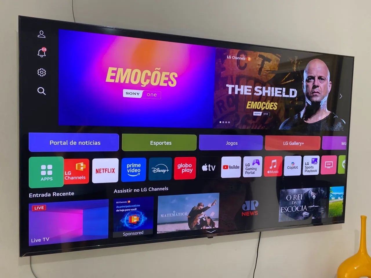 Vendo tv LG 65 polegadas 