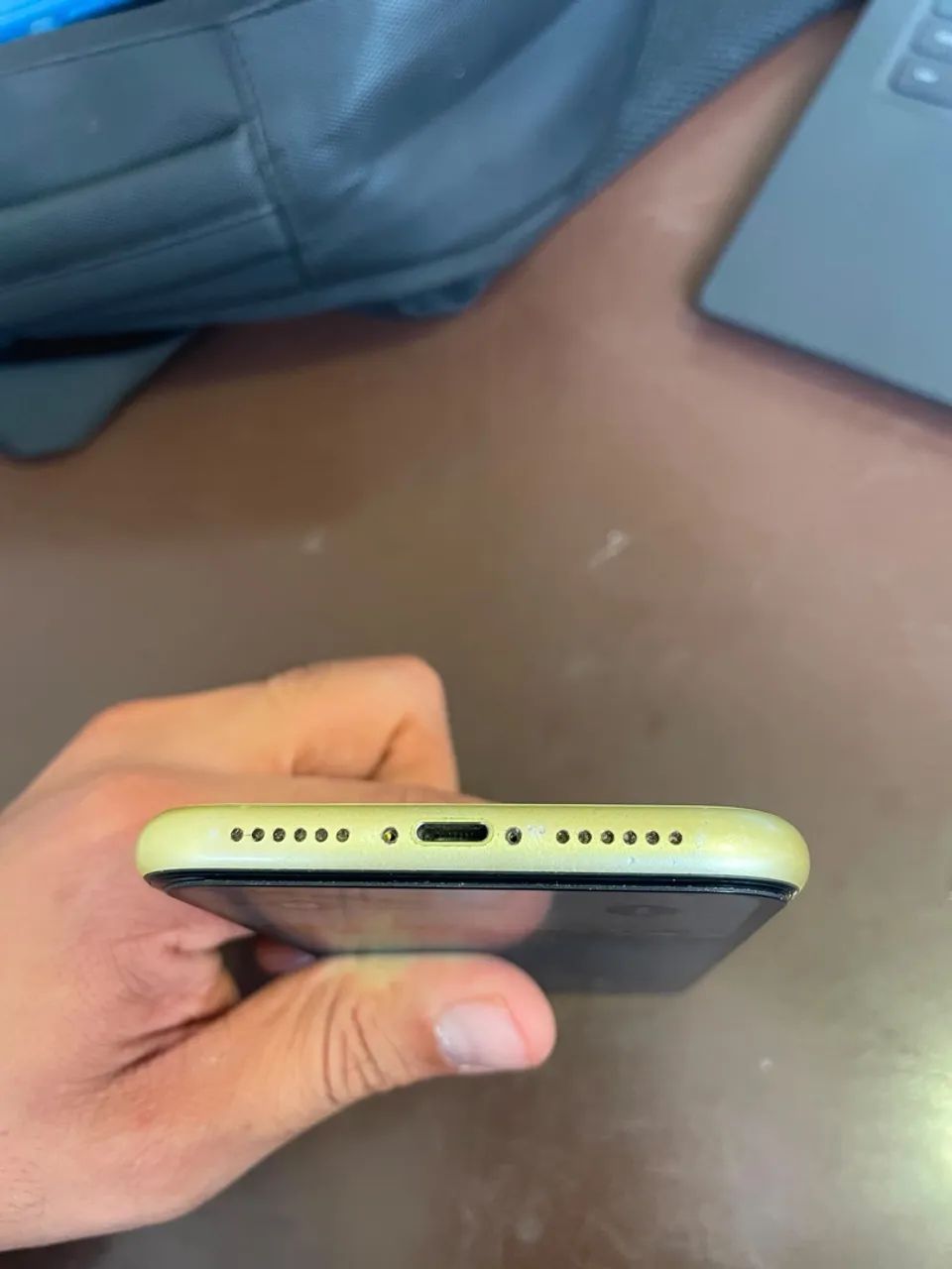 iPhone 11 - Amarelo 128gb - Foto 2