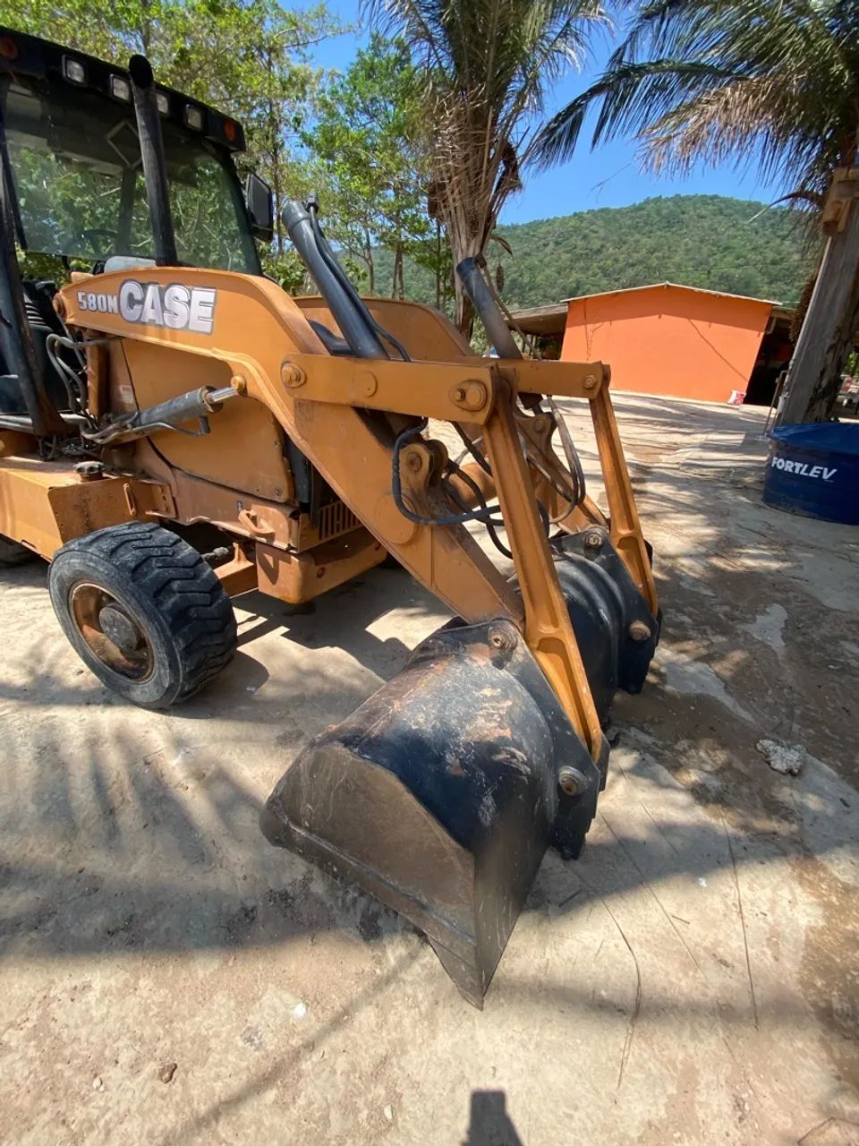 RETROESCAVADEIRA CASE 580N - 2013 - Foto 4