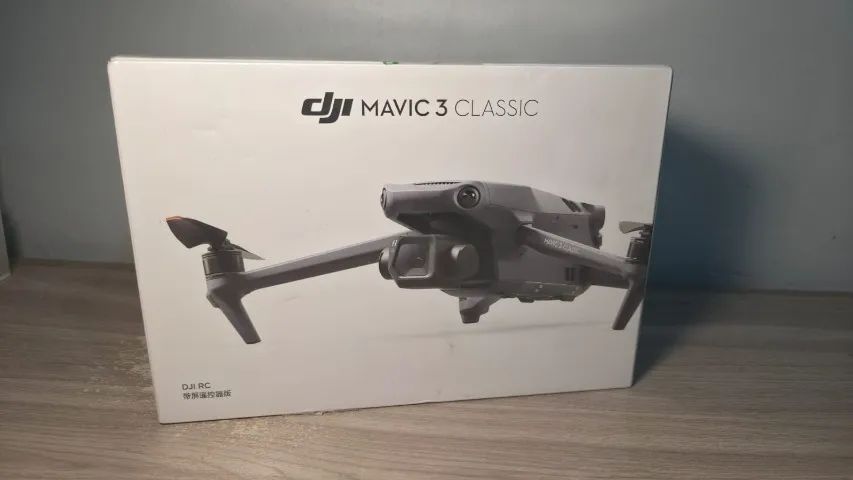 Drone DJI Mavic 3 Classic (DJI RC) cinza 1 bateria - Foto 2