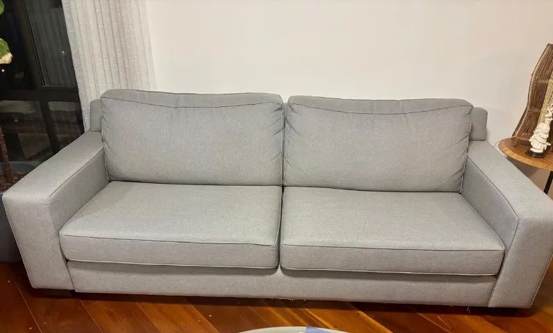Sofá Breton 2,40m Cinza - Excelente Estado - Foto 2