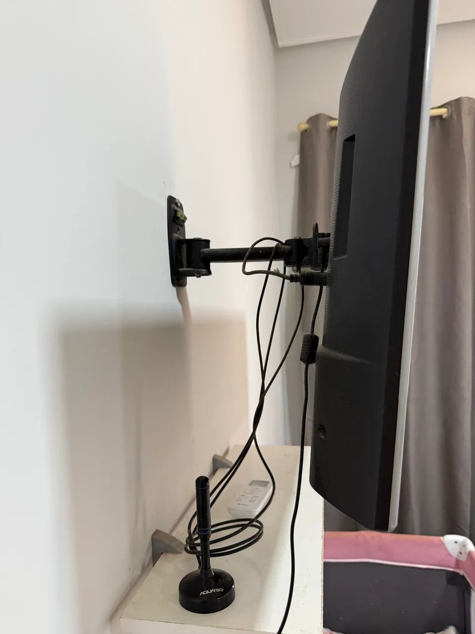 TV LG 32 polegadas - com suporte e antena - Foto 4