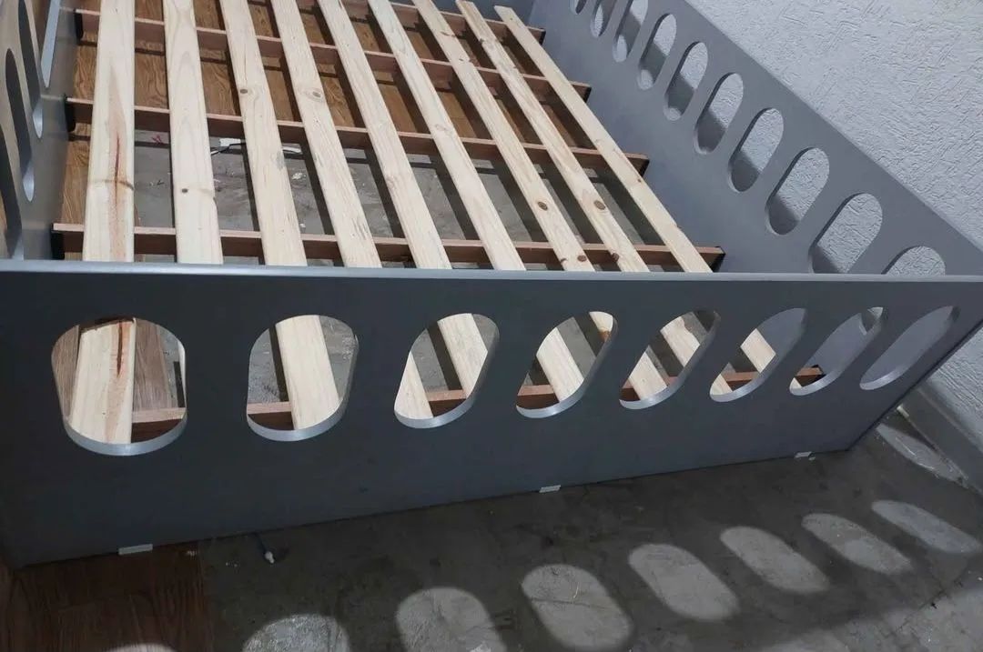 Cama montessoriana infantil tamanho cama casal
