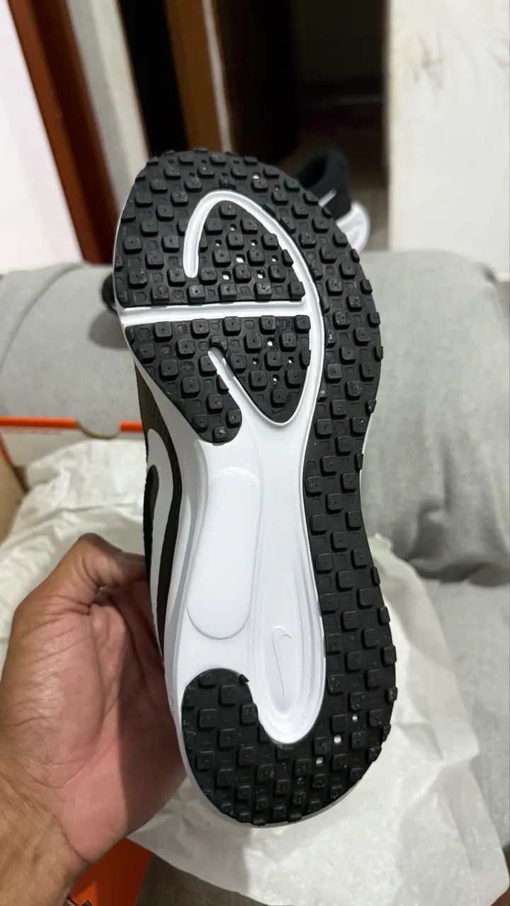 NIKE REVOLUTION 8 - Foto 5