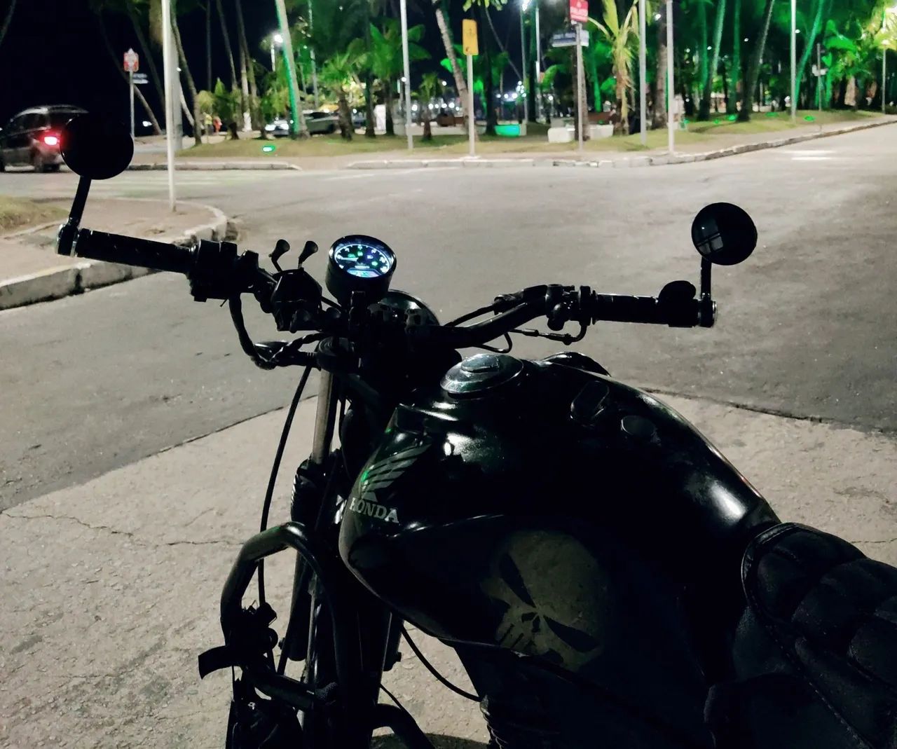 Vendo cg 125, emplacada , 