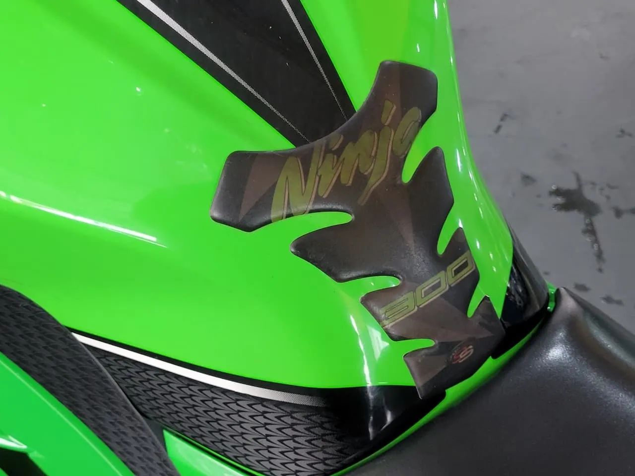 Kawasaki NINJA 300 - Foto 4