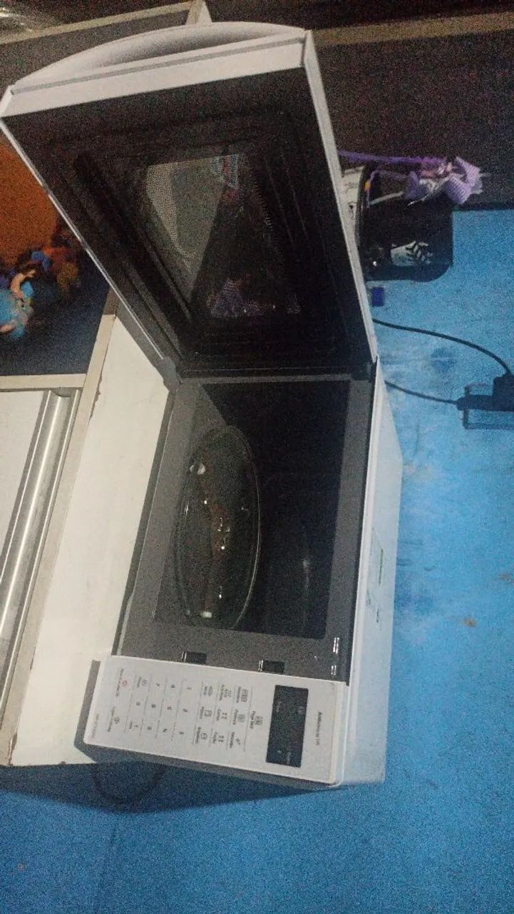 Vende-se Microondas Panasonic 